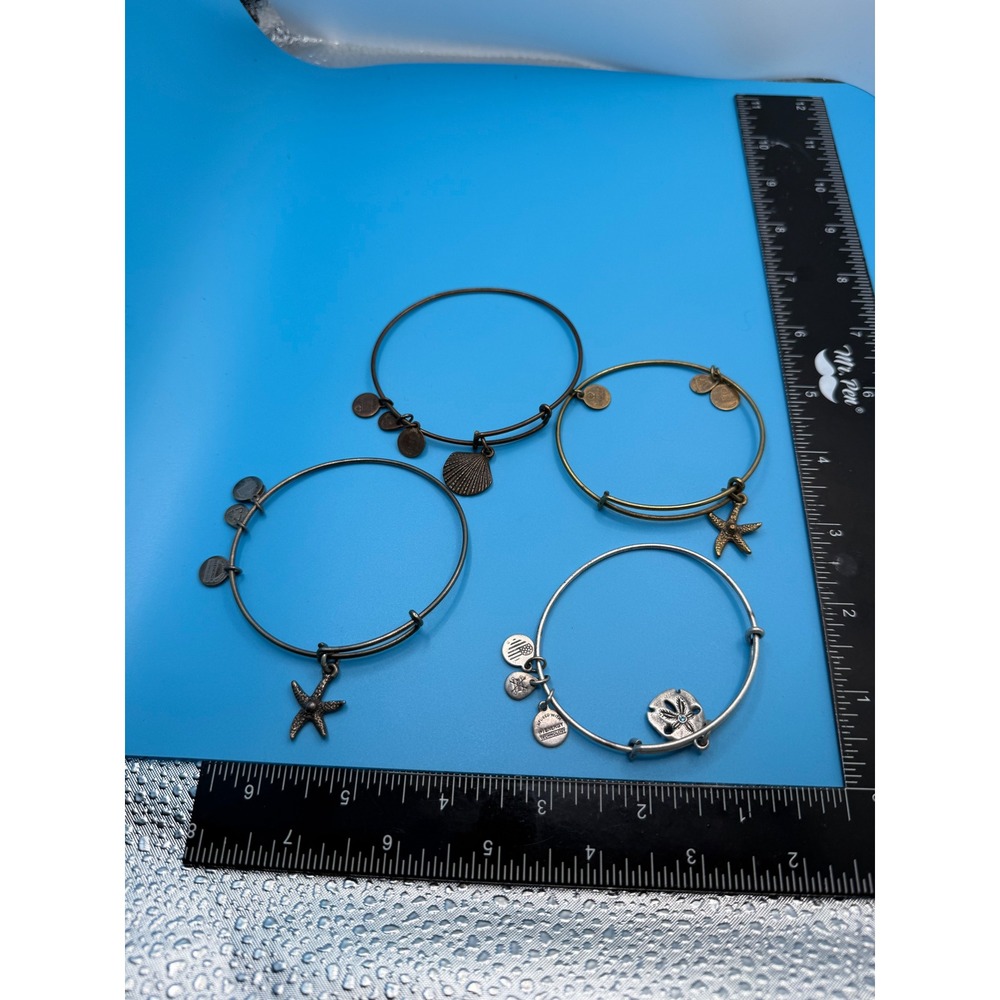Alex and Ani Bangle Bracelet Set of 4 Beach Nautical Starfish Sand Dollar Shell‎